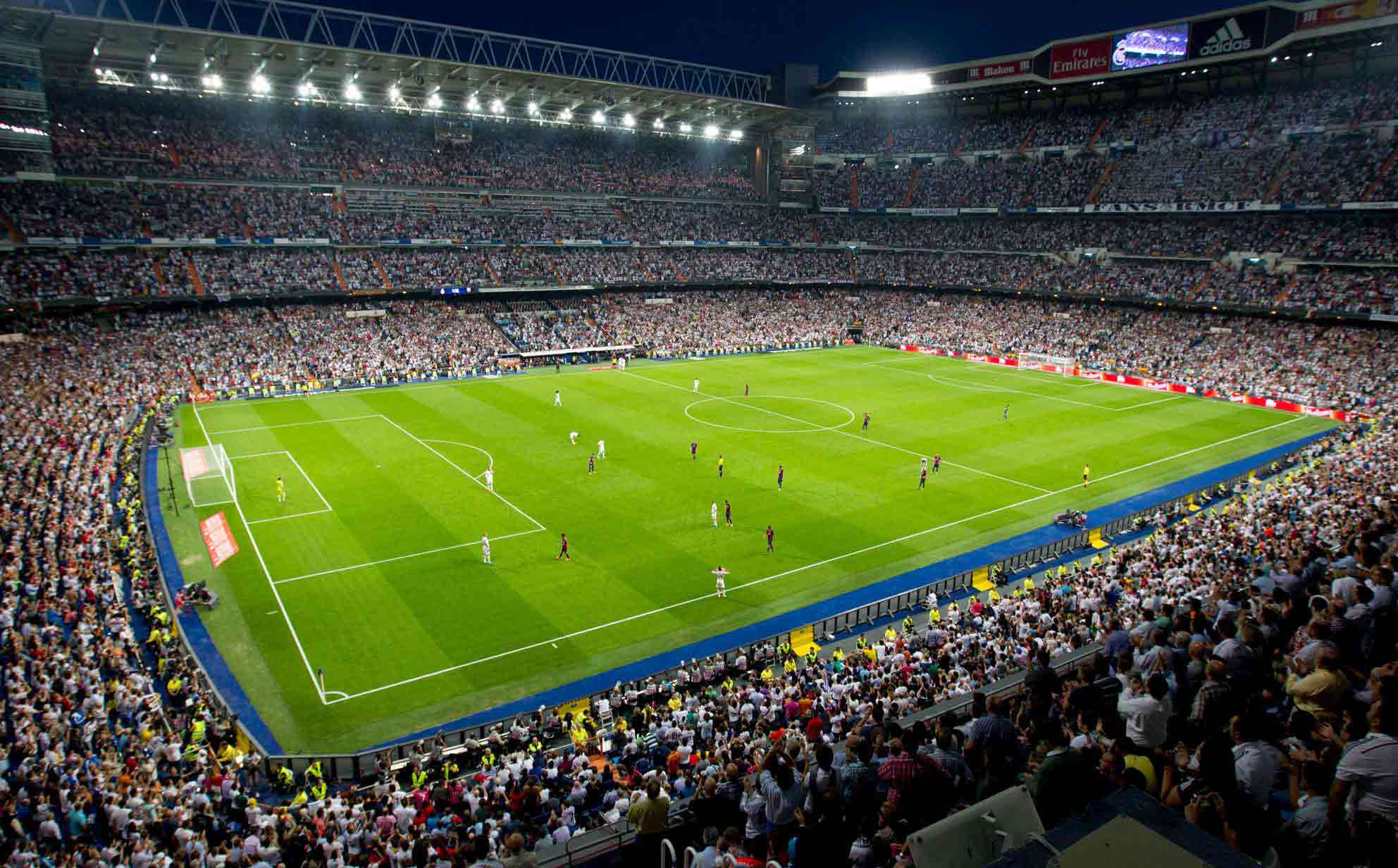 看球聊球两不误，蓝鲸直播打造球迷专属互动社区